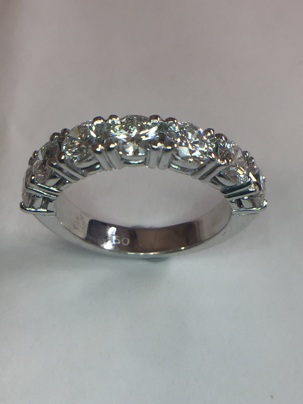 18ct white gold 7 round brilliant cut diamond ring